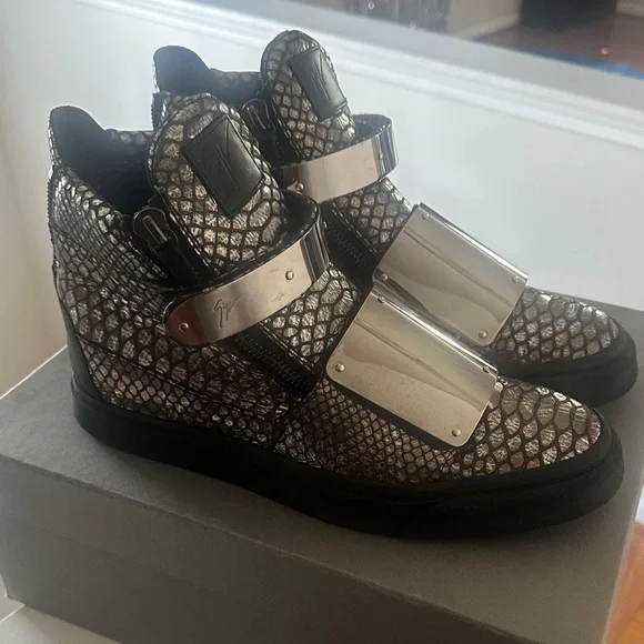 Giuseppe Zanotti Silver and Black High-Top Sneakers - Picture 2 of 3